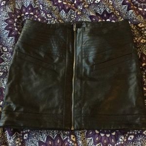 Faux leather mini skirt